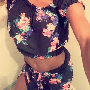Floral pants with split and matching crop top